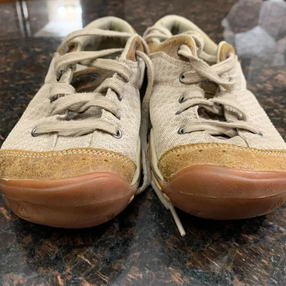 Keen Tennis Shoes - Like new